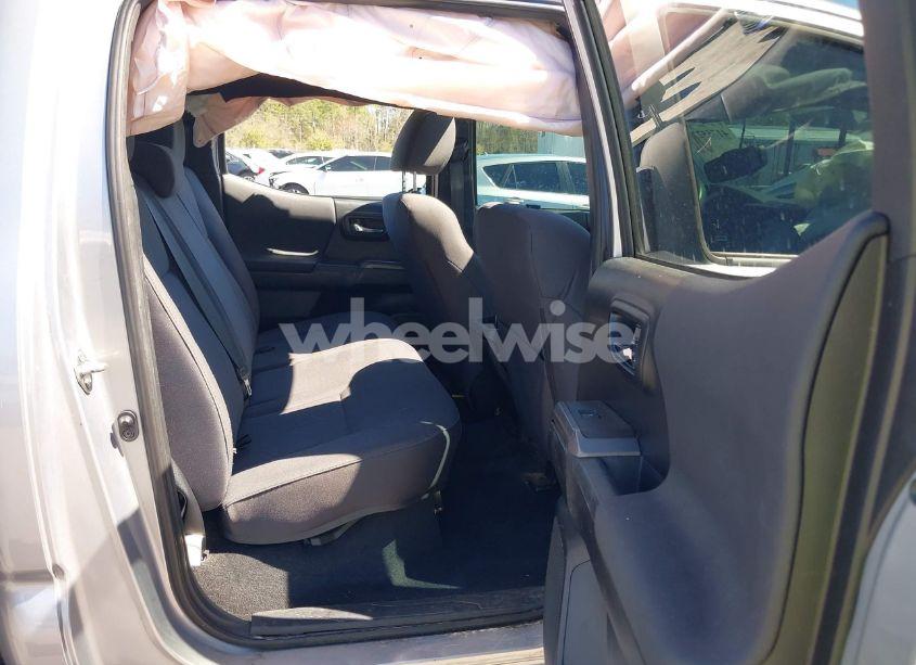 Photo 8 of 2017 Toyota Tacoma TRD OFF ROAD (VIN 5TFCZ5AN0HX052211)