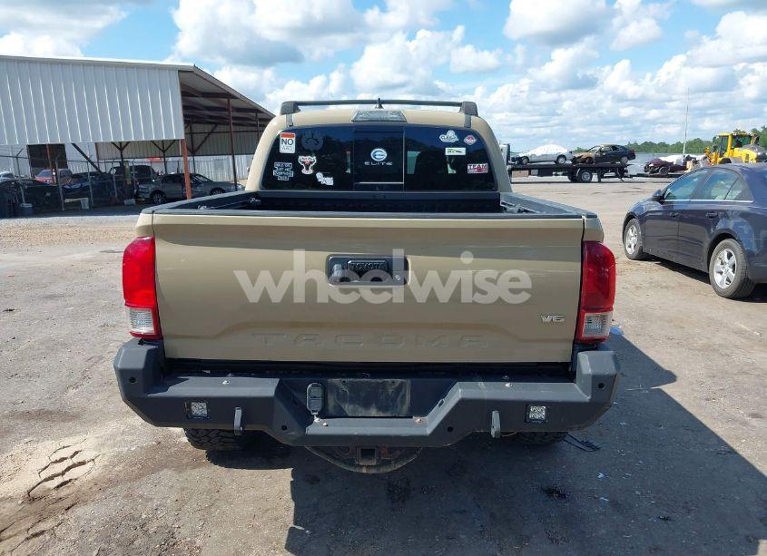 Photo 16 of 2017 Toyota Tacoma TRD OFF ROAD (VIN 5TFCZ5AN0HX054041)