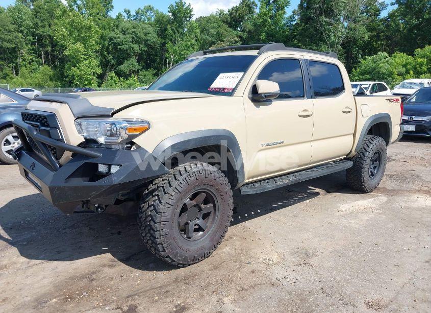 Photo 2 of 2017 Toyota Tacoma TRD OFF ROAD (VIN 5TFCZ5AN0HX054041)