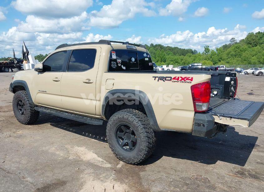 Photo 3 of 2017 Toyota Tacoma TRD OFF ROAD (VIN 5TFCZ5AN0HX054041)
