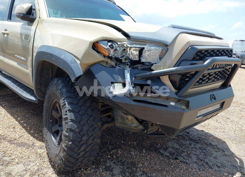 Photo 6 of 2017 Toyota Tacoma TRD OFF ROAD (VIN 5TFCZ5AN0HX054041)