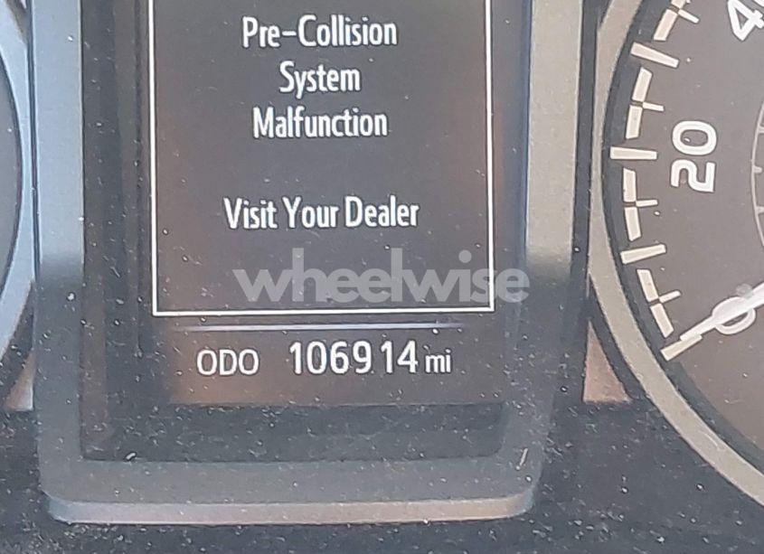 Photo 16 of 2018 Toyota Tacoma TRD OFF ROAD (VIN 5TFCZ5AN0JX140424)