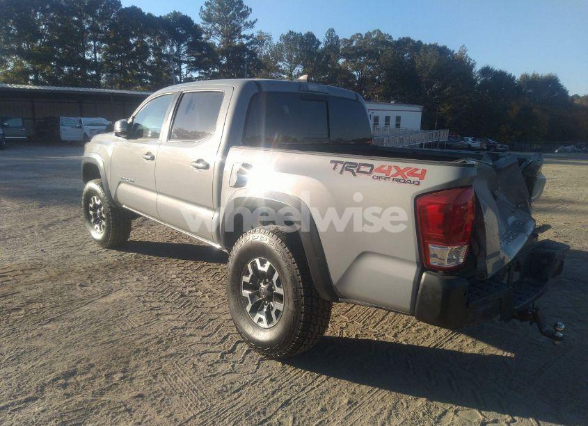 Photo 3 of 2019 Toyota Tacoma TRD OFF ROAD (VIN 5TFCZ5AN0KX176180)