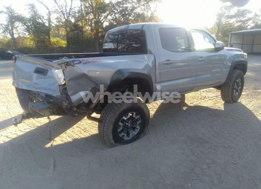 Photo 4 of 2019 Toyota Tacoma TRD OFF ROAD (VIN 5TFCZ5AN0KX176180)
