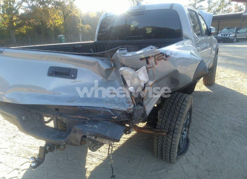 Photo 6 of 2019 Toyota Tacoma TRD OFF ROAD (VIN 5TFCZ5AN0KX176180)