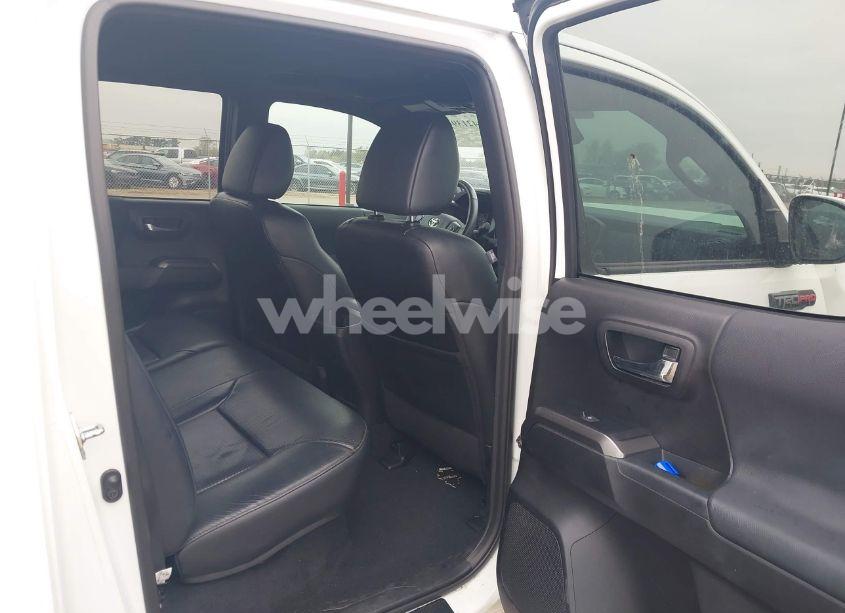 Photo 8 of 2019 Toyota Tacoma TRD PRO (VIN 5TFCZ5AN0KX190354)