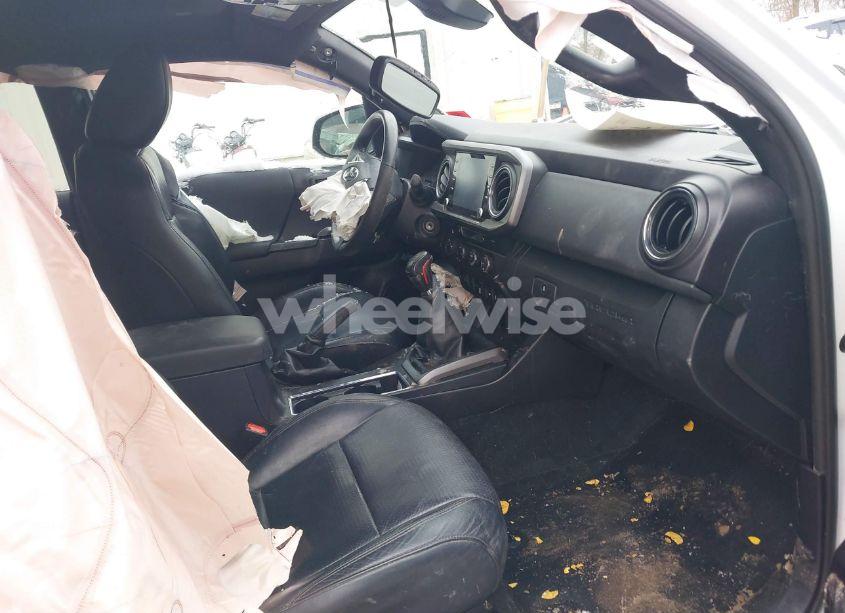 Photo 5 of 2020 Toyota Tacoma TRD OFF-ROAD (VIN 5TFCZ5AN0LX215531)