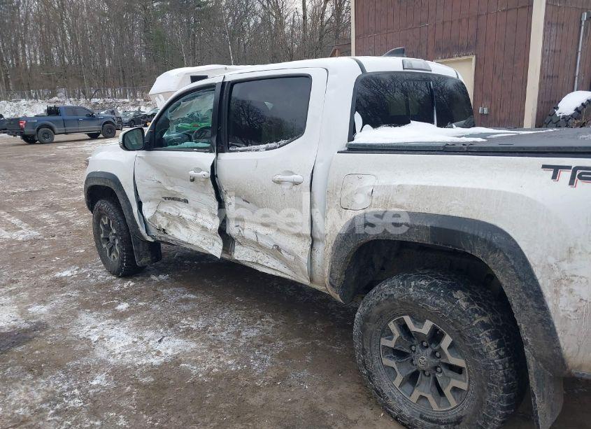 Photo 6 of 2020 Toyota Tacoma TRD OFF-ROAD (VIN 5TFCZ5AN0LX215531)