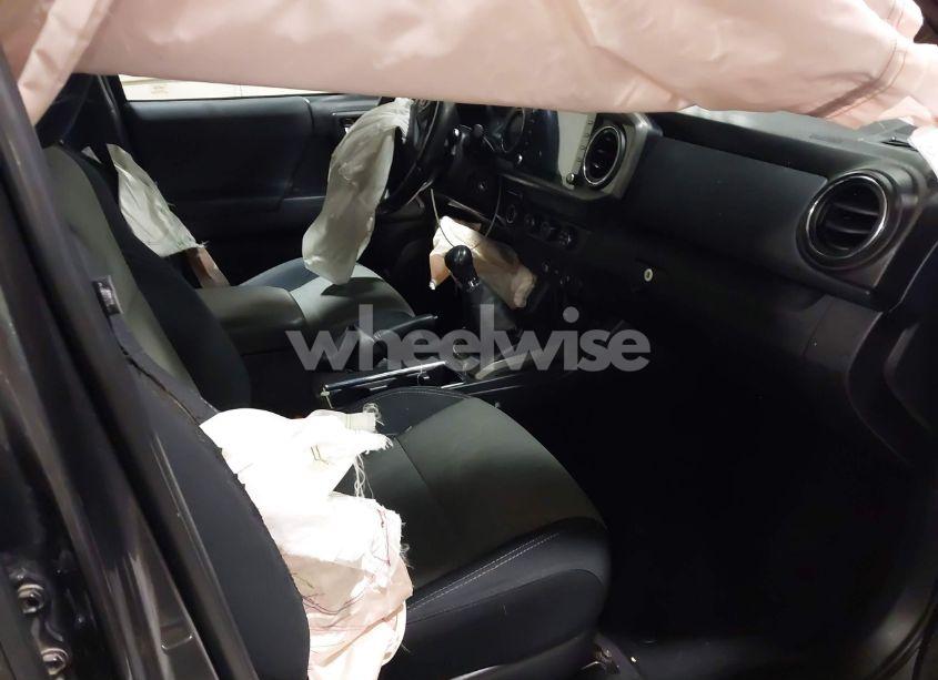 Photo 5 of 2020 Toyota Tacoma TRD OFF-ROAD (VIN 5TFCZ5AN0LX232636)