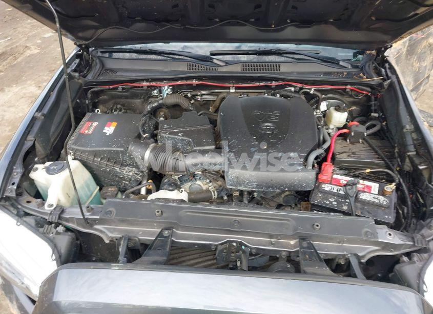 Photo 10 of 2021 Toyota Tacoma SR5 V6 (VIN 5TFCZ5AN0MX257568)