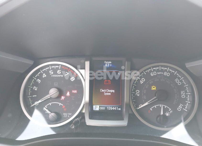 Photo 7 of 2021 Toyota Tacoma SR5 V6 (VIN 5TFCZ5AN0MX257568)
