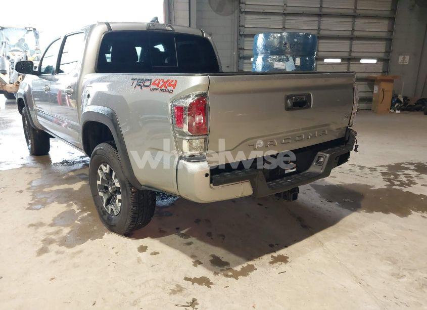 Photo 3 of 2021 Toyota Tacoma TRD OFF-ROAD (VIN 5TFCZ5AN0MX268067)