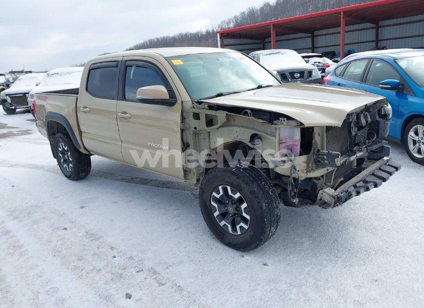2016 Toyota Tacoma TRD OFF ROAD (VIN 5TFCZ5AN1GX007745) main photo