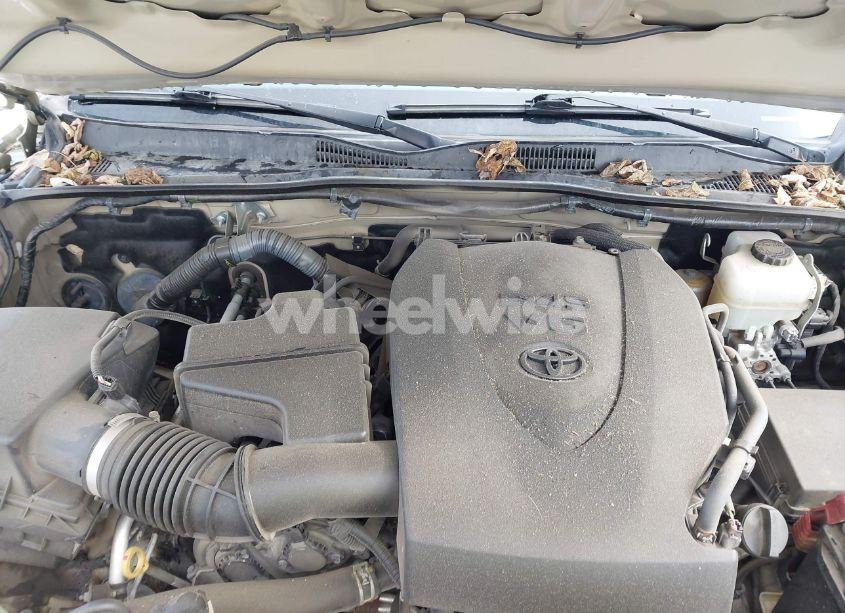 Photo 10 of 2016 Toyota Tacoma TRD OFF ROAD (VIN 5TFCZ5AN1GX007745)