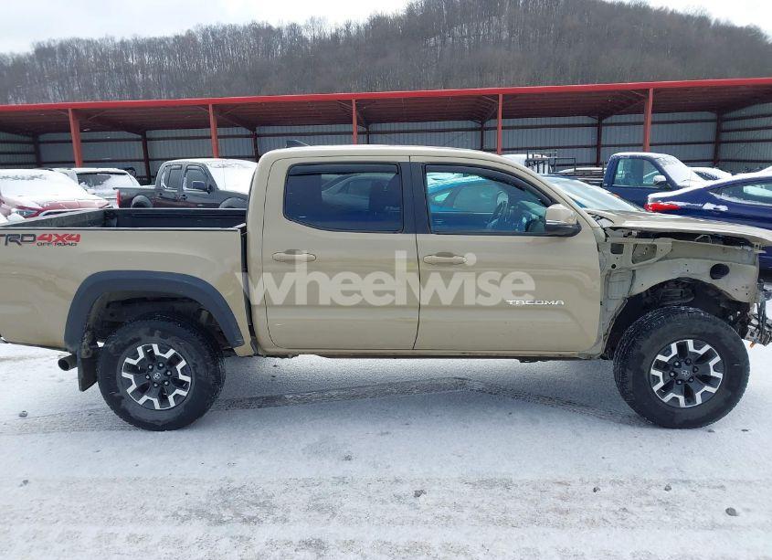 Photo 14 of 2016 Toyota Tacoma TRD OFF ROAD (VIN 5TFCZ5AN1GX007745)