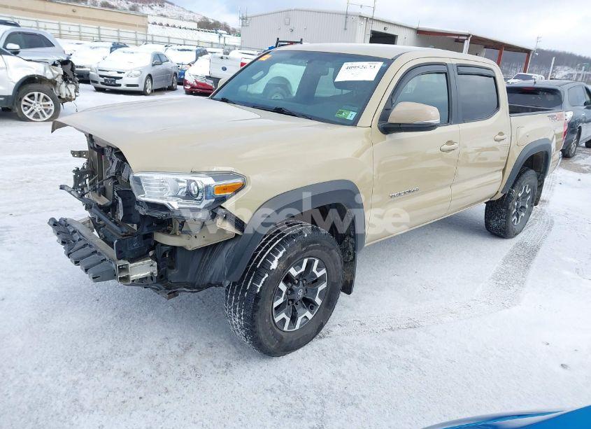 Photo 2 of 2016 Toyota Tacoma TRD OFF ROAD (VIN 5TFCZ5AN1GX007745)