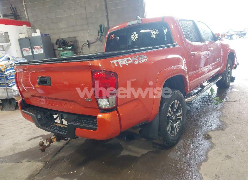 Photo 4 of 2017 Toyota Tacoma TRD SPORT (VIN 5TFCZ5AN1HX060429)