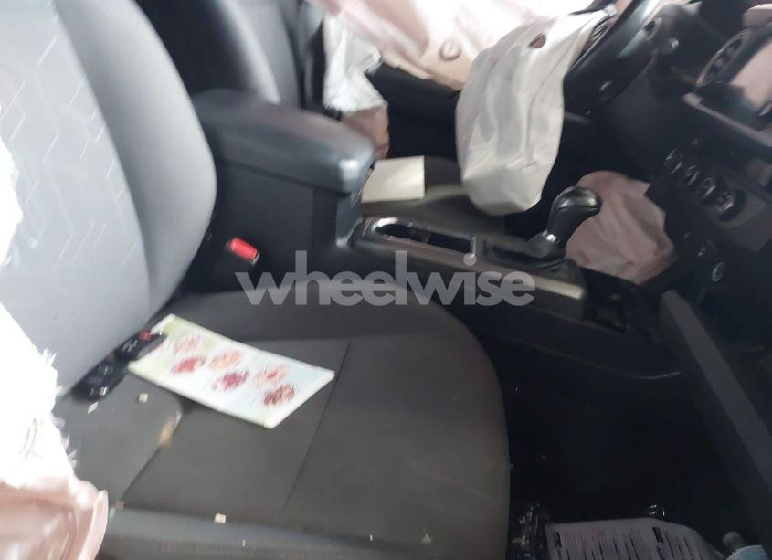 Photo 5 of 2017 Toyota Tacoma TRD SPORT (VIN 5TFCZ5AN1HX060429)