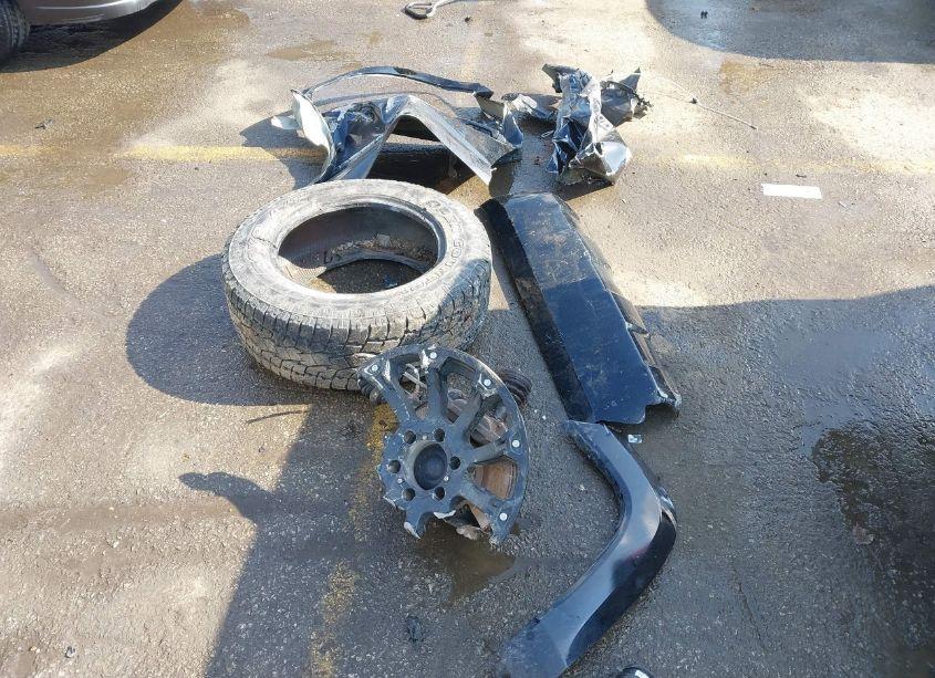 Photo 12 of 2017 Toyota Tacoma TRD SPORT (VIN 5TFCZ5AN1HX095066)