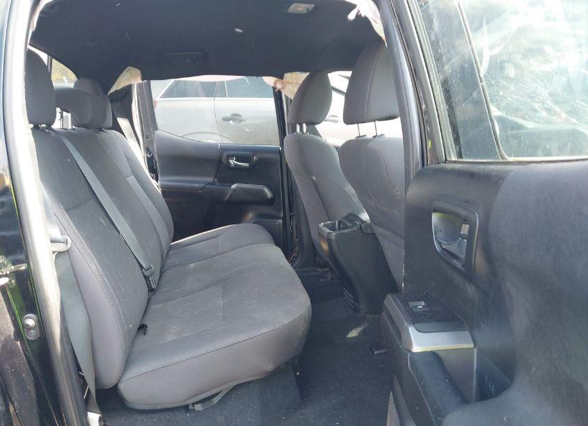 Photo 8 of 2017 Toyota Tacoma TRD SPORT (VIN 5TFCZ5AN1HX095066)