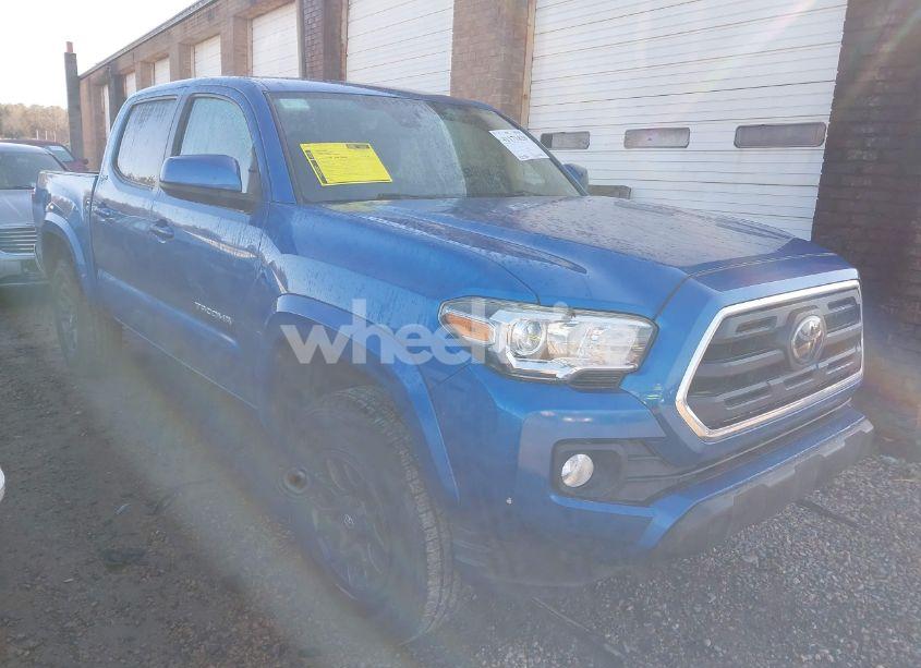 2018 Toyota Tacoma SR5 V6 (VIN 5TFCZ5AN1JX133174) main photo