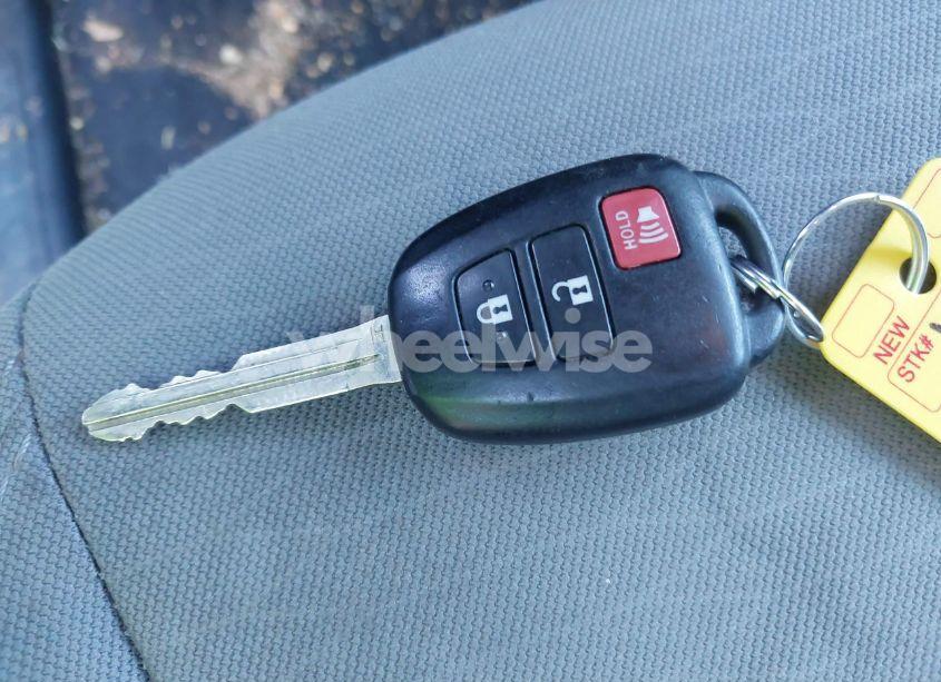 Photo 11 of 2018 Toyota Tacoma SR5 V6 (VIN 5TFCZ5AN1JX133174)