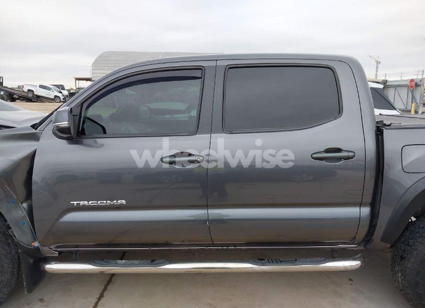 Photo 15 of 2019 Toyota Tacoma TRD OFF ROAD (VIN 5TFCZ5AN1KX166385)