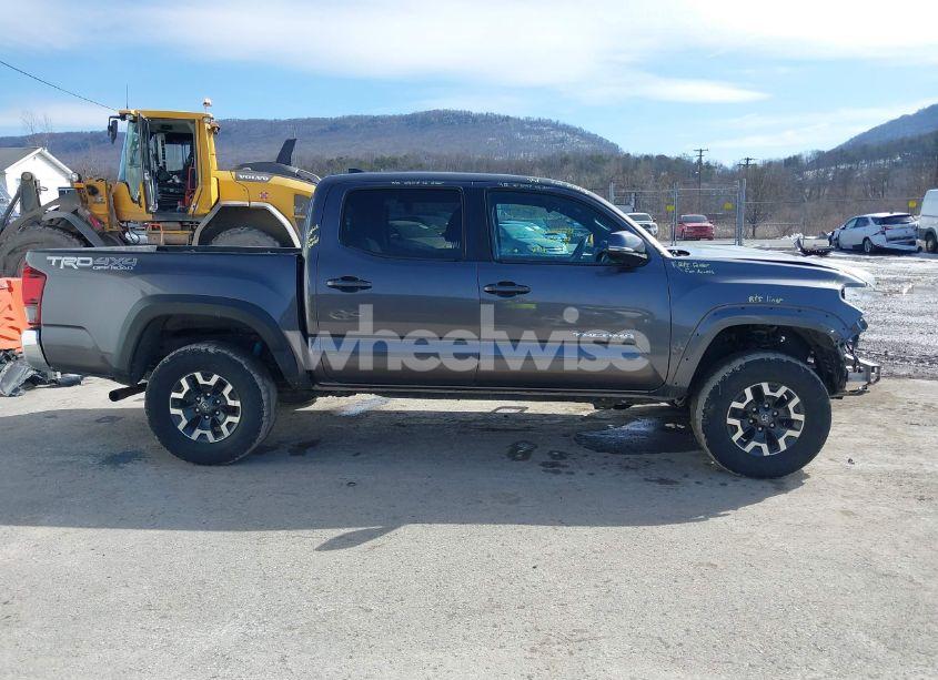 Photo 14 of 2019 Toyota Tacoma TRD OFF ROAD (VIN 5TFCZ5AN1KX178939)