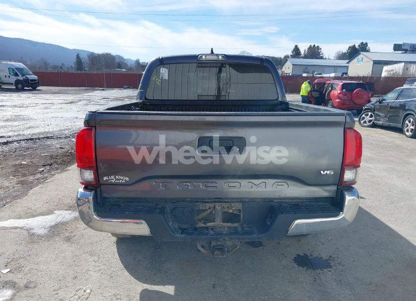 Photo 17 of 2019 Toyota Tacoma TRD OFF ROAD (VIN 5TFCZ5AN1KX178939)