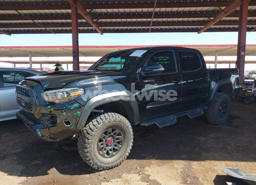 Photo 2 of 2019 Toyota Tacoma TRD PRO (VIN 5TFCZ5AN1KX190749)