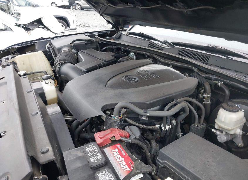 Photo 10 of 2021 Toyota Tacoma TRD SPORT (VIN 5TFCZ5AN1MX248023)