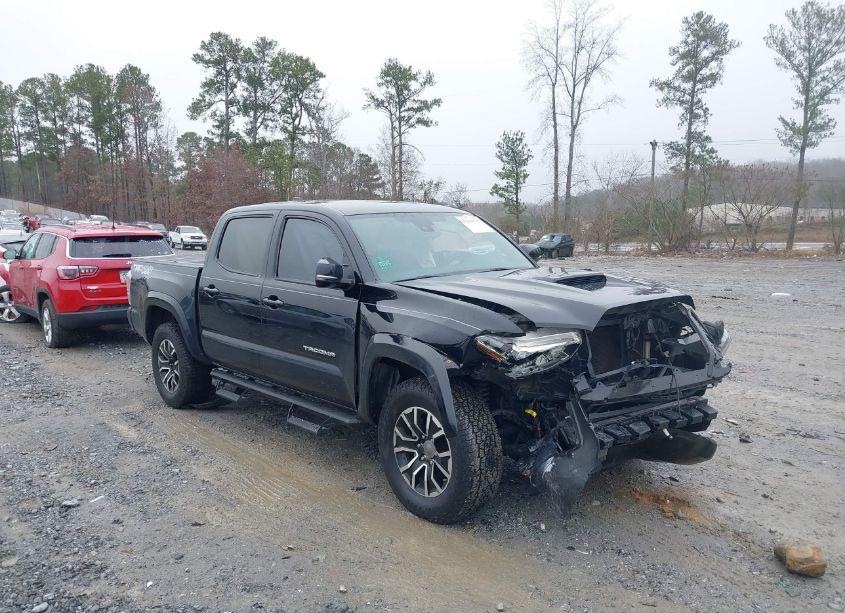 Photo 13 of 2021 Toyota Tacoma TRD SPORT (VIN 5TFCZ5AN1MX248023)