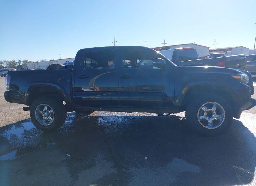 Photo 14 of 2021 Toyota Tacoma TRD SPORT (VIN 5TFCZ5AN1MX273942)