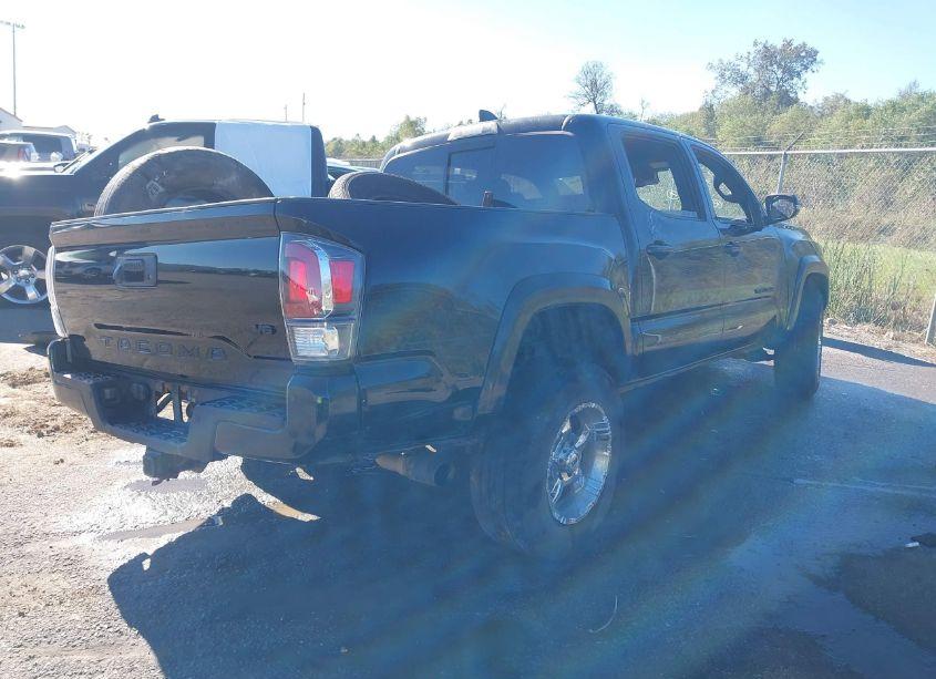 Photo 4 of 2021 Toyota Tacoma TRD SPORT (VIN 5TFCZ5AN1MX273942)