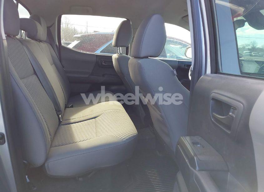 Photo 8 of 2021 Toyota Tacoma SR V6 (VIN 5TFCZ5AN1MX280017)