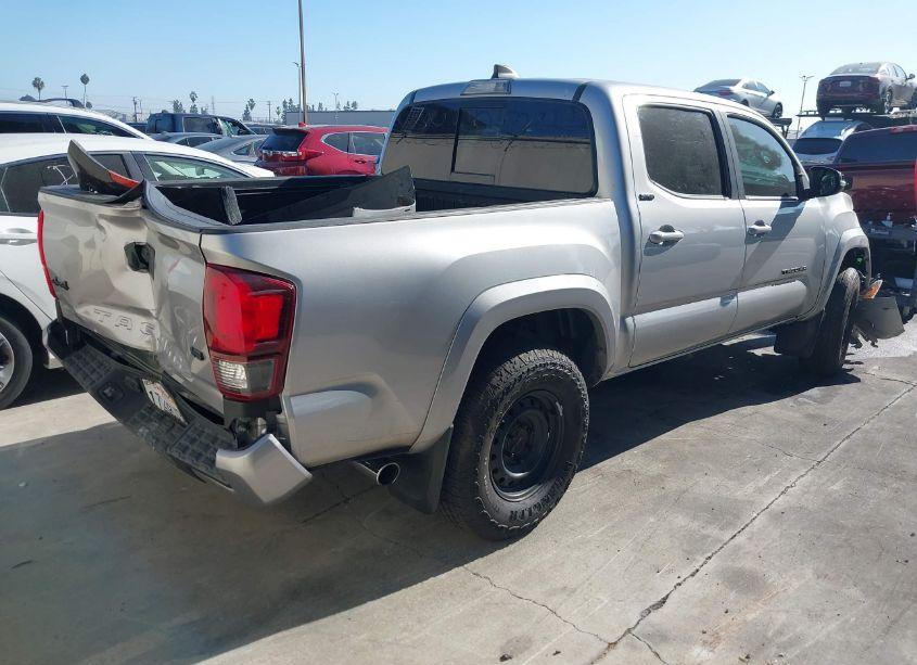 Photo 4 of 2021 Toyota Tacoma SR5 V6 (VIN 5TFCZ5AN1MX282401)