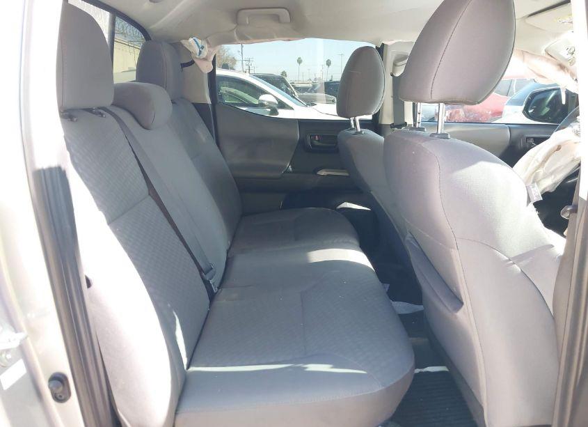 Photo 8 of 2021 Toyota Tacoma SR5 V6 (VIN 5TFCZ5AN1MX282401)