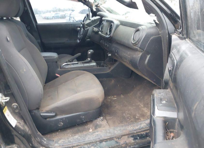 Photo 5 of 2017 Toyota Tacoma TRD OFF ROAD (VIN 5TFCZ5AN2HX082665)