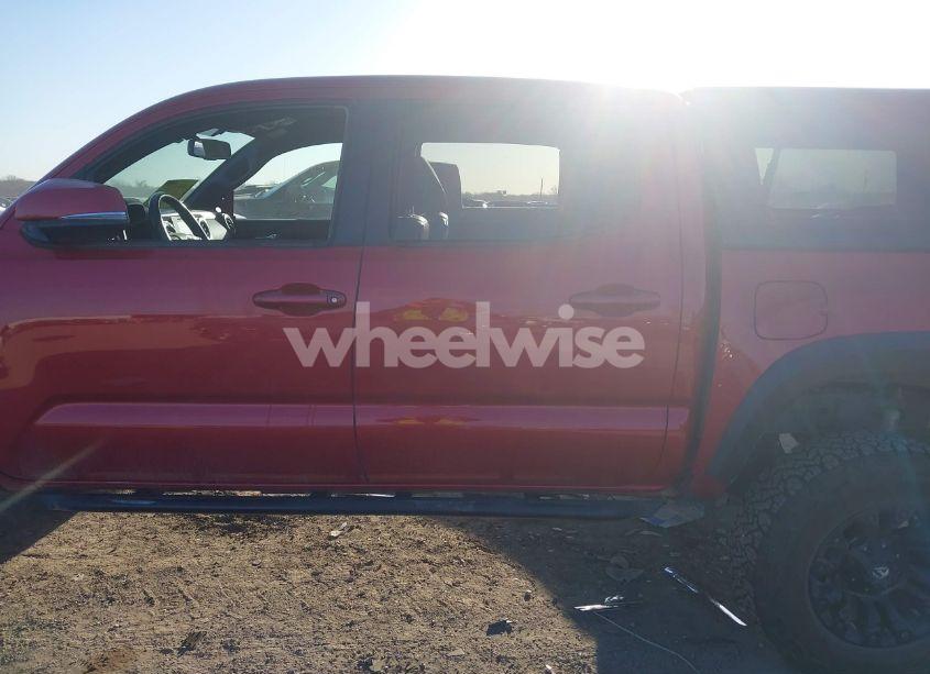 Photo 15 of 2017 Toyota Tacoma TRD OFF ROAD (VIN 5TFCZ5AN2HX088269)