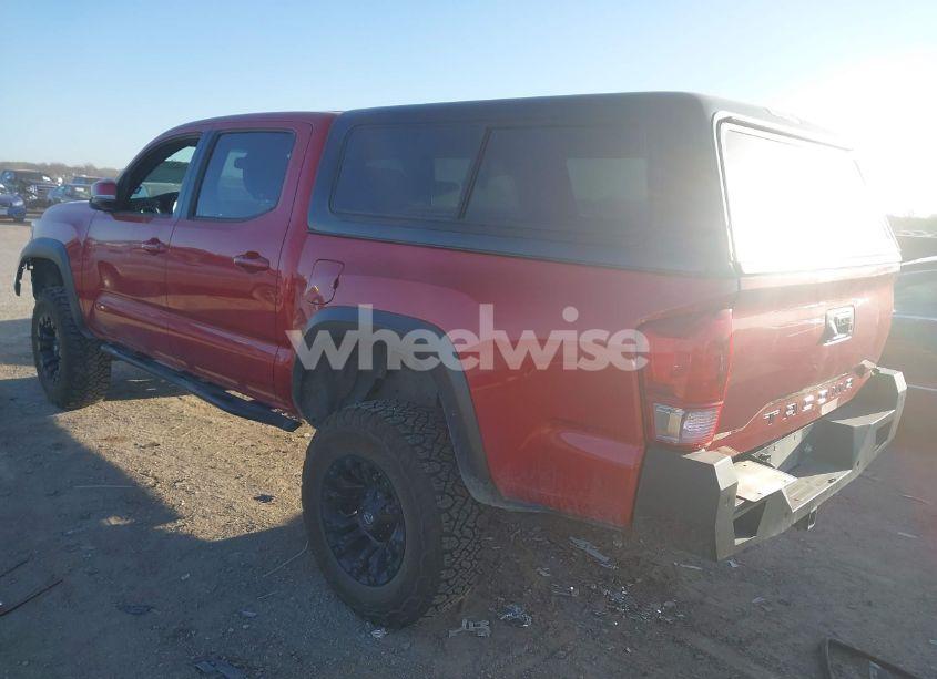 Photo 3 of 2017 Toyota Tacoma TRD OFF ROAD (VIN 5TFCZ5AN2HX088269)