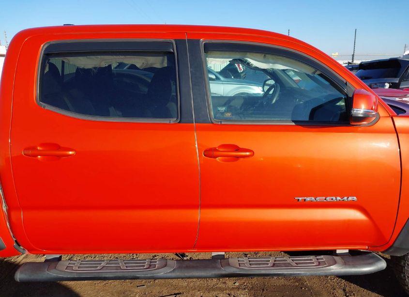 Photo 14 of 2018 Toyota Tacoma TRD OFF ROAD (VIN 5TFCZ5AN2JX122555)