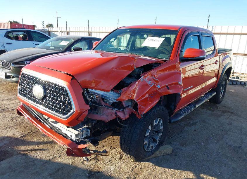 Photo 6 of 2018 Toyota Tacoma TRD OFF ROAD (VIN 5TFCZ5AN2JX122555)