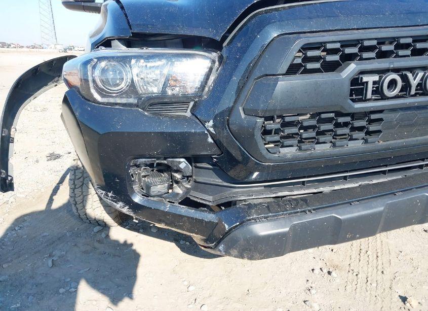 Photo 17 of 2018 Toyota Tacoma TRD PRO (VIN 5TFCZ5AN2JX130266)