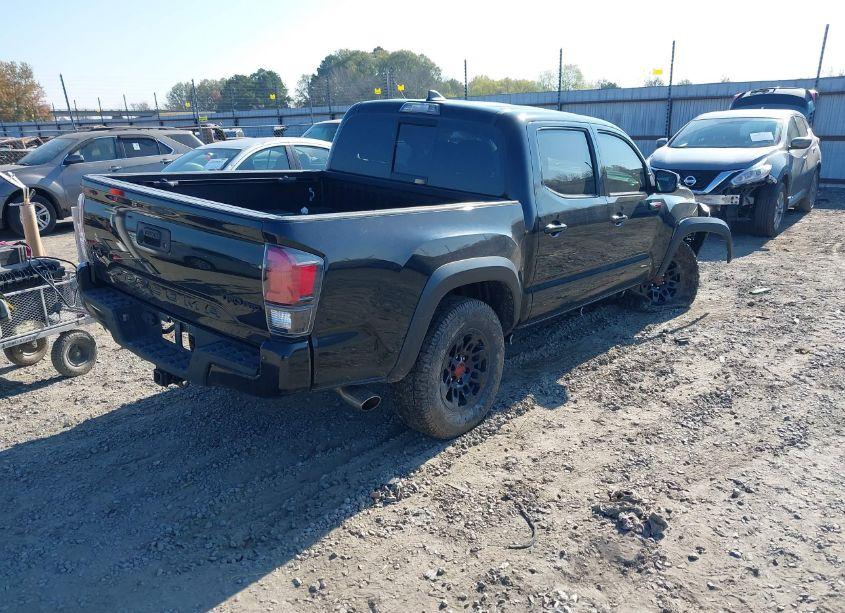 Photo 4 of 2018 Toyota Tacoma TRD PRO (VIN 5TFCZ5AN2JX130266)