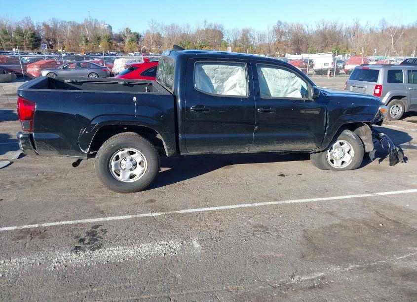 Photo 14 of 2018 Toyota Tacoma SR V6 (VIN 5TFCZ5AN2JX134902)