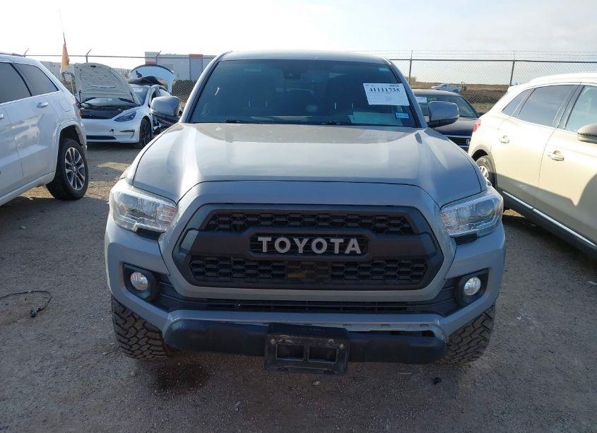 Photo 12 of 2020 Toyota Tacoma TRD OFF-ROAD (VIN 5TFCZ5AN2LX234078)