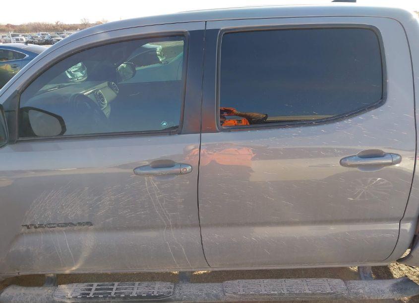 Photo 14 of 2020 Toyota Tacoma TRD OFF-ROAD (VIN 5TFCZ5AN2LX234078)