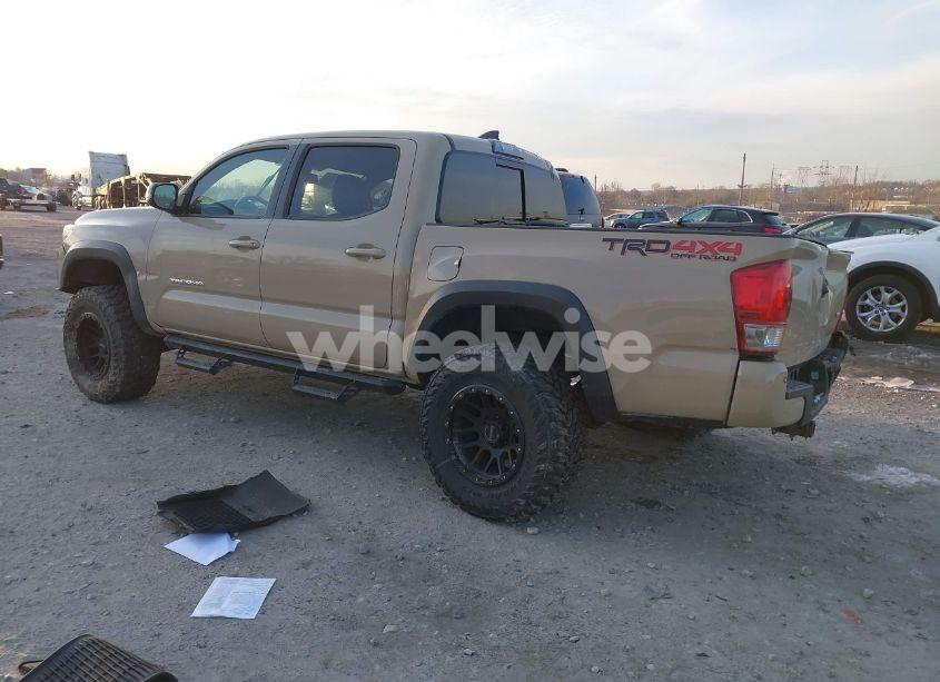 Photo 3 of 2017 Toyota Tacoma TRD OFF ROAD (VIN 5TFCZ5AN3HX058407)