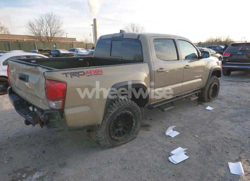 Photo 4 of 2017 Toyota Tacoma TRD OFF ROAD (VIN 5TFCZ5AN3HX058407)