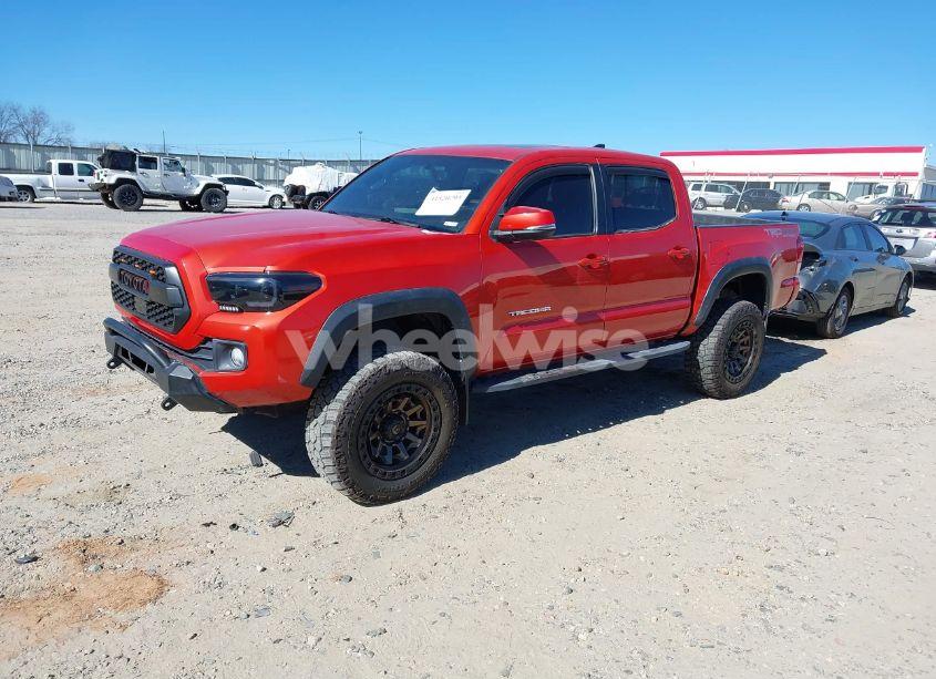 Photo 2 of 2017 Toyota Tacoma TRD OFF ROAD (VIN 5TFCZ5AN3HX070895)